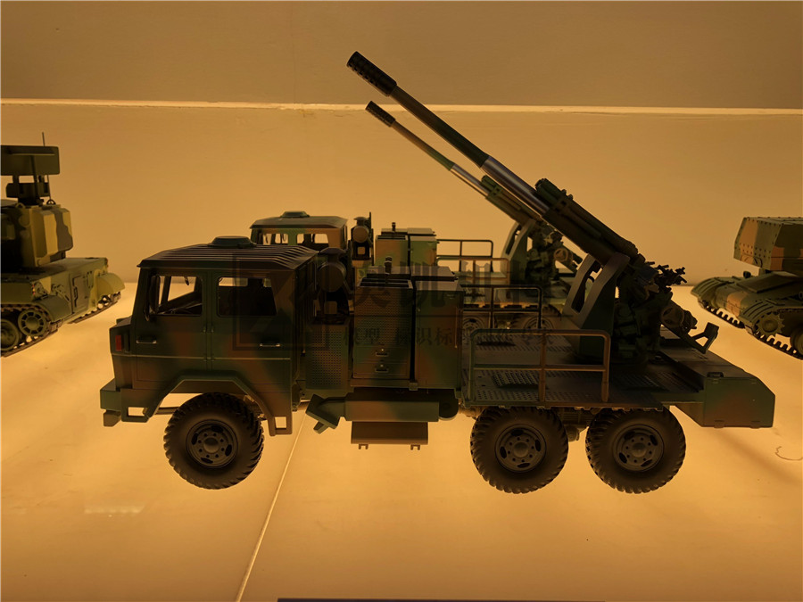 軍車裝甲車展示模型