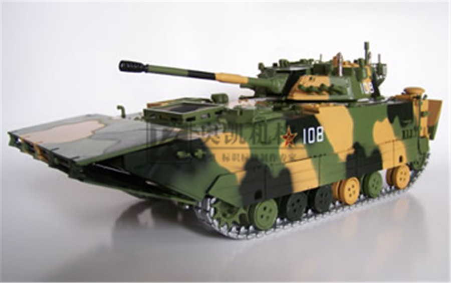 某軍區裝甲車模型